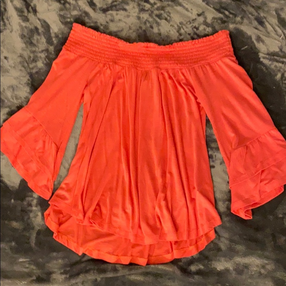 Strapless top